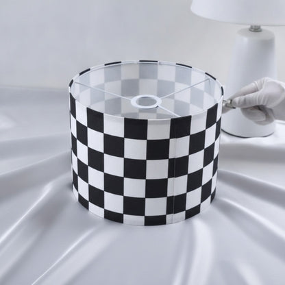 Abat-Jour Design Damier : Tissu Géométrique pour Luminaire Cylindrique