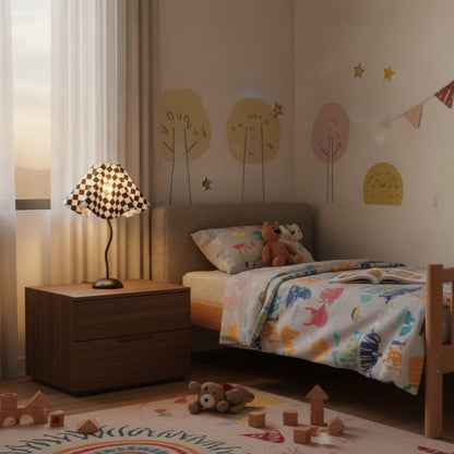 Abat-Jour Enfant Emerald : Design Ondulé et Motif Damier pour Chambre